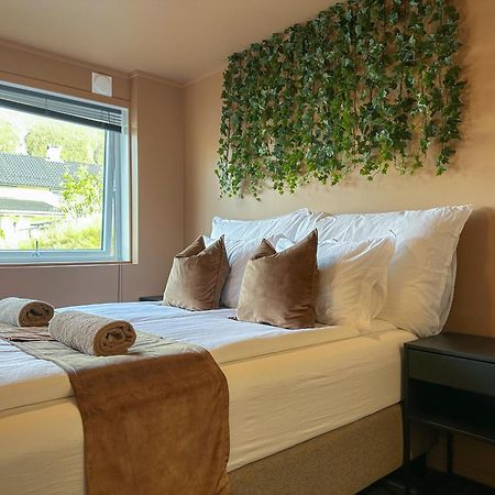 Perfect For Couples - Free Parking & Near Attractions Appartement Tromsø Buitenkant foto